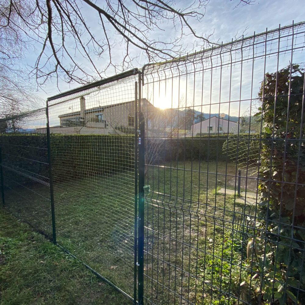 Cat Fence Post – Anti-Escape Garden Fence | Sold Individually