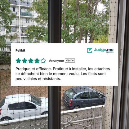 Avis client laissé sur le site de Felikit concernant le filet sans perçage et les attaches birdtech