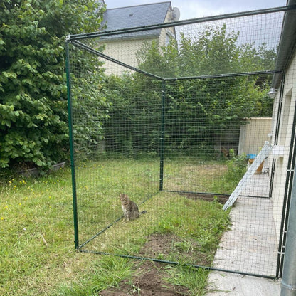 Outdoor cat enclosure/catio